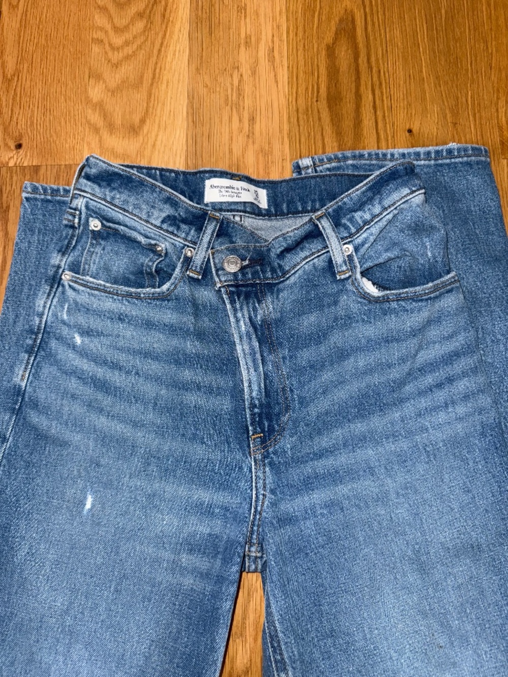 Abercrombie & Fitch Women's Ultra High Rise Jeans
